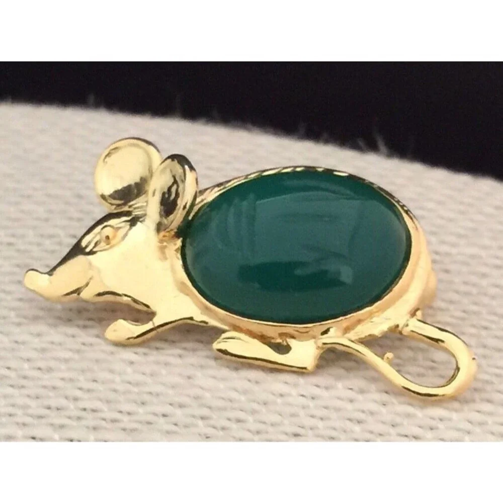 Vintage 1980s Mouse Brooch Green Onyx Scarab Cabochon Gold Plated - 7L